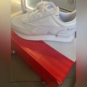 All white Puma sneakers / brand new